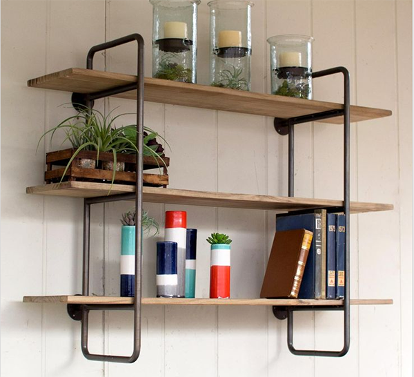 Kệ để sách bằng gỗ pallet kết hợp khung sắt sáng tạo