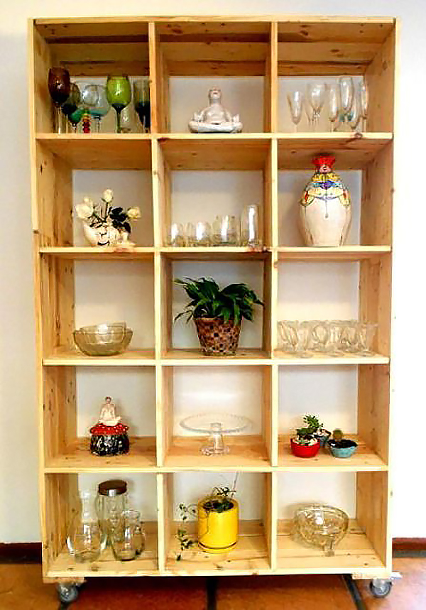 Giá để đồ nhiều ngăn màu gỗ thông sáng tích hợp bánh xe dễ di chuyển