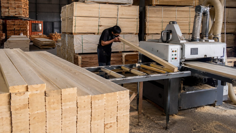 Quy trình sản xuất gỗ thông bào láng 4 mặt